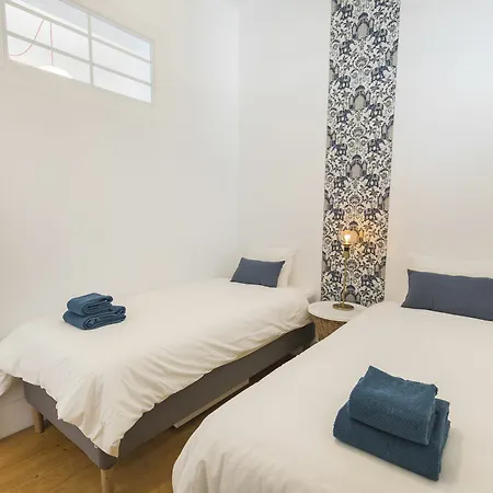 Blue Garden Apartment *