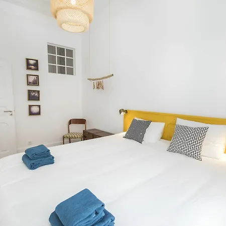 Blue Garden Apartment *